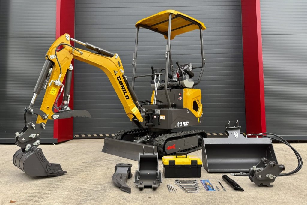 Příslušenství k minibagrům. Jak proměnit jeden stroj v celou flotilu specializovaných pomocníků